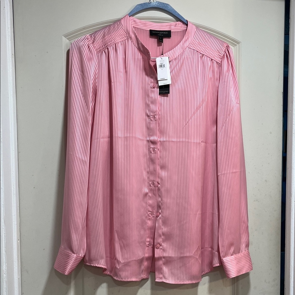 Banana Republic factory pink Button-Up Blouse silky drapey textured sz L NWT
